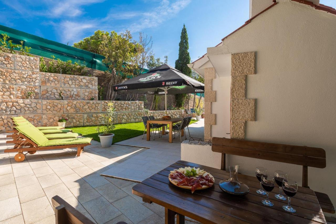 Villa Leoma With Heated Pool Marusici  Exterior foto